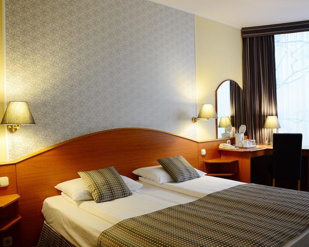Hotel Orion Várkert Budapest Eksteriør bilde