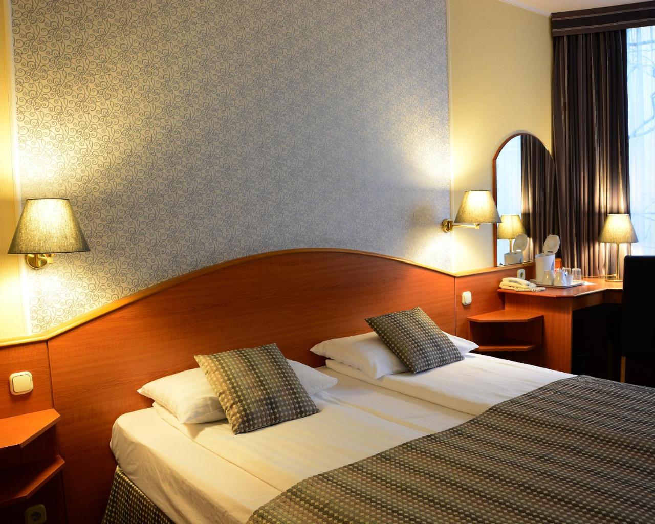Hotel Orion Várkert Budapest Eksteriør bilde