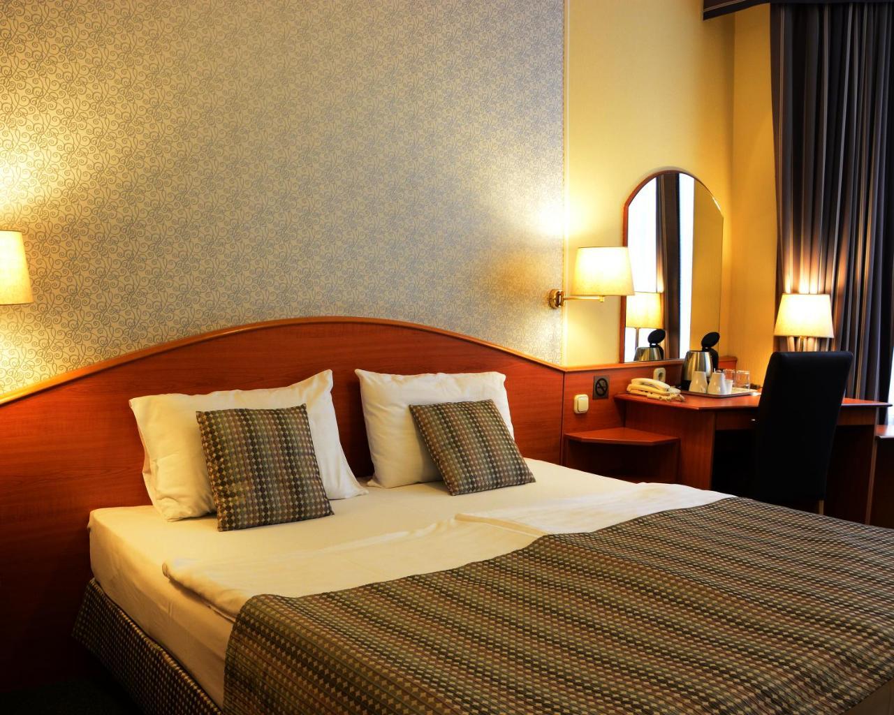 Hotel Orion Várkert Budapest Eksteriør bilde